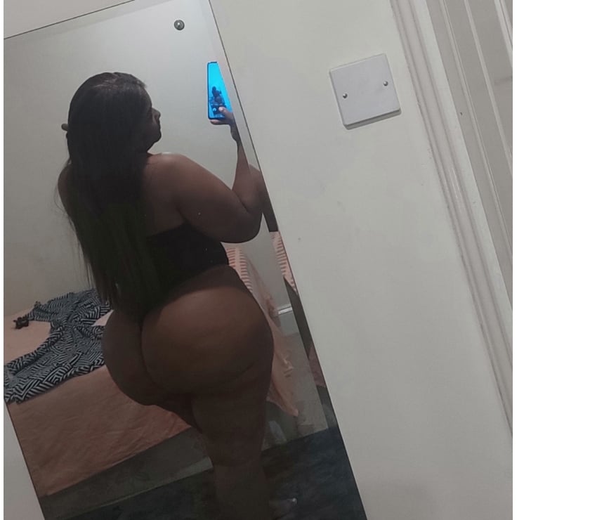 Escorts Cambridgeshire Cambridge - Photos for Beautiful black girl😍 with lovely curves🍑