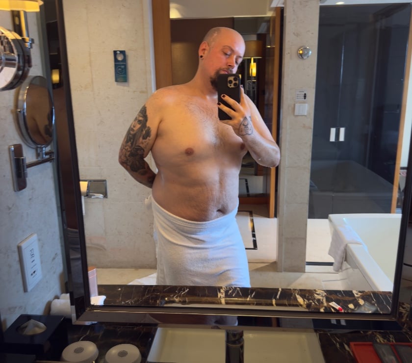 Gay Escorts Petworth Chichester - Photos for Versatile Bear - West Sussex and london