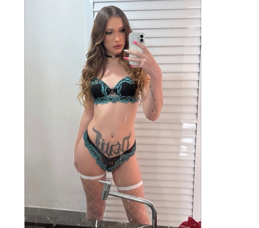 Trans Escorts Glasgow Glasgow City Centre - Glasgow - Photos for Beautiful Brazilian TS with Gorgeous Curves