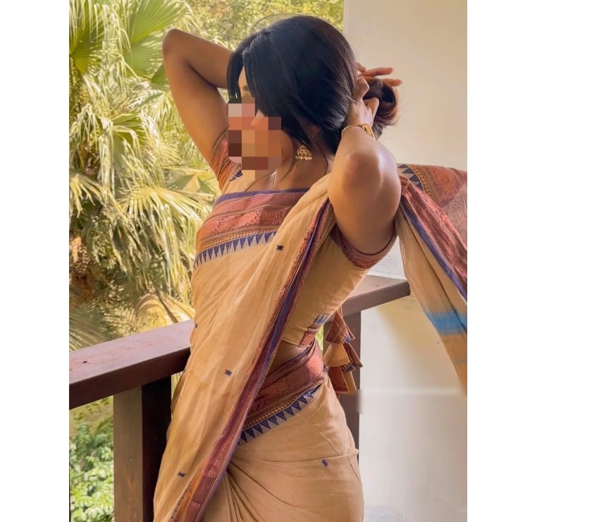 Escorts Luton Town Centre Luton - Photos for Varnika New Myanmar Tamil Indian Girl