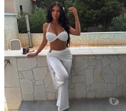 Escort Luton Town Centre Luton - Photos for Lara and massage