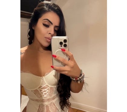  Escorts Luton Town Centre Luton - Photos for LAURA💋SHORT GIRL🇧🇷BBL HUGE A.S.S🍑PARTY🔝24H ON