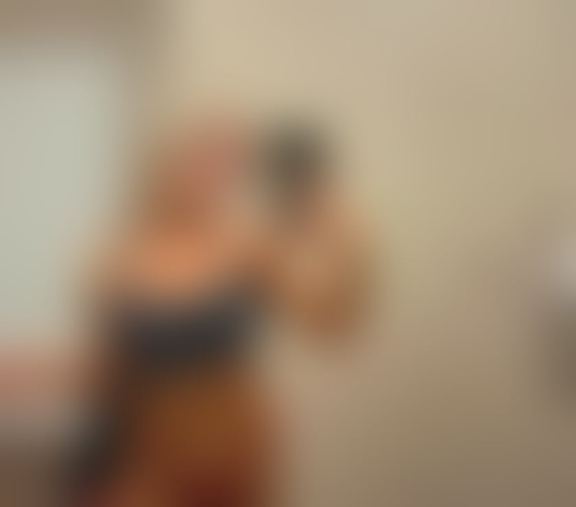 Escorts Bristol City Centre Bristol - Photos for Hi I m larisa new girl massage no rushing