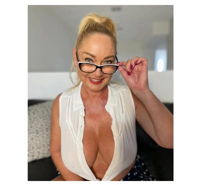  Escorts & Erotic Massage Turnpike Lane North London - Photos for 💥KATY MILF💯BEST SERVICE 👌 PARTY IN TOWN