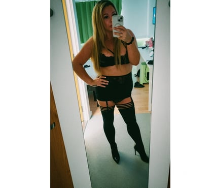  Escorts Lymm Warrington - Photos for BRITISH 🇬🇧 CURVY 🔥 BLONDIE 😜 MESSAGE ME 💋