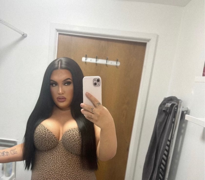 Escorts East London Newham - Photos for TRANS AMELIA FATASS SNACK 🧁🍑🍭 E16