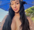 I'm emilly new here, I love parties.🥰