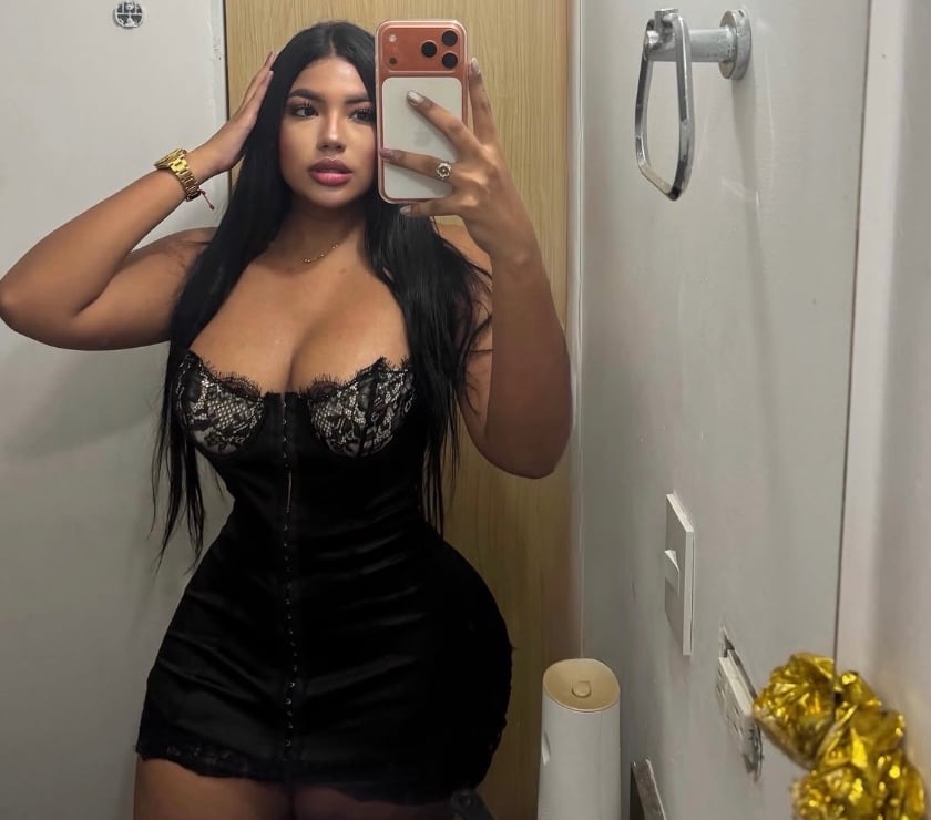  Escorts Tulse Hill South West London - Photos for SOFI BEST SERVICE WHATSAPP BIG NAUGTY GYAL