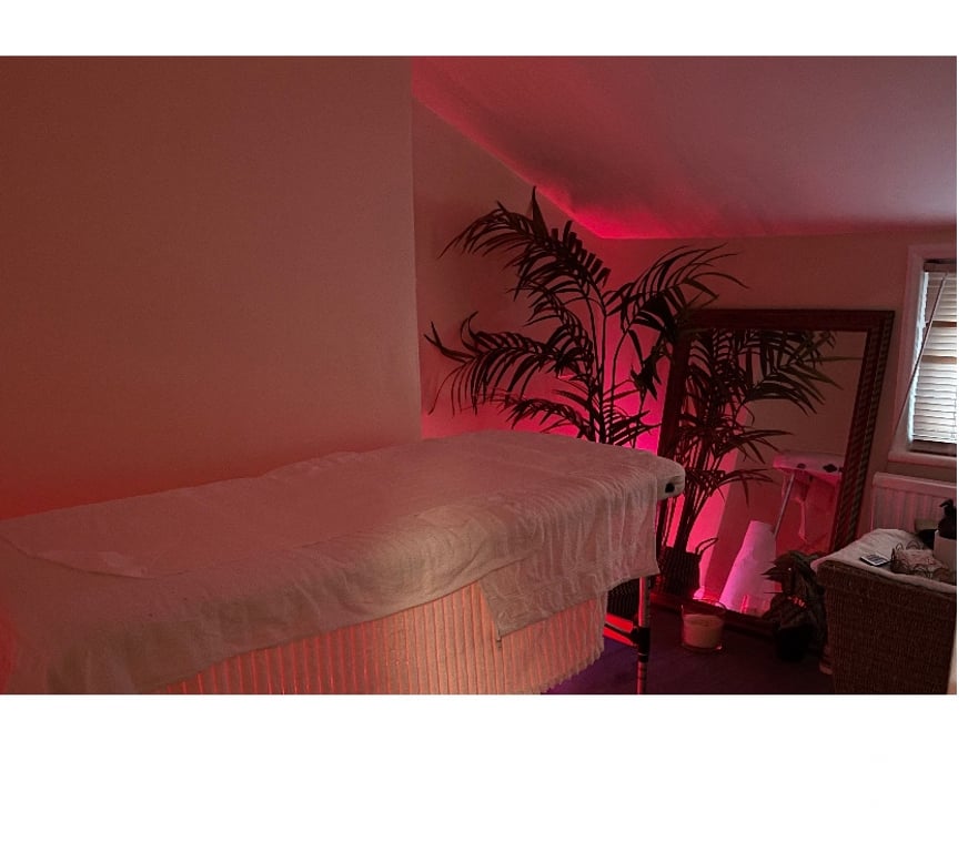 Full body massage West London West Kensington - West London - Photos for Good energy massage therapist from Poland Sunny☀️