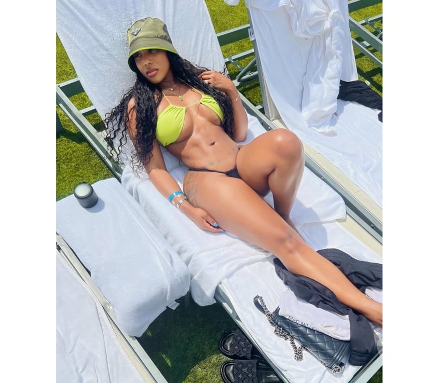 Escorts West Midlands Wolverhampton - Photos for Available Now Wolverhampto–Private Apartment—Few Day