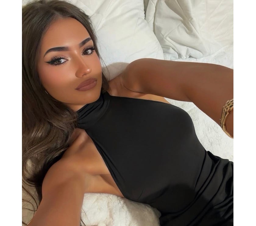  Escorts White City Station West London - Photos for 🔥 HOT, SEDUCTIVE AND IMPOSSIBLE TO RESIST 💋