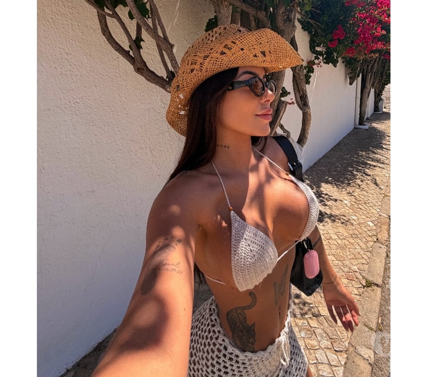 Escorts South West London Earls Court - South West London - Photos for MEL - Soft, Bold & Unforgettable ✨