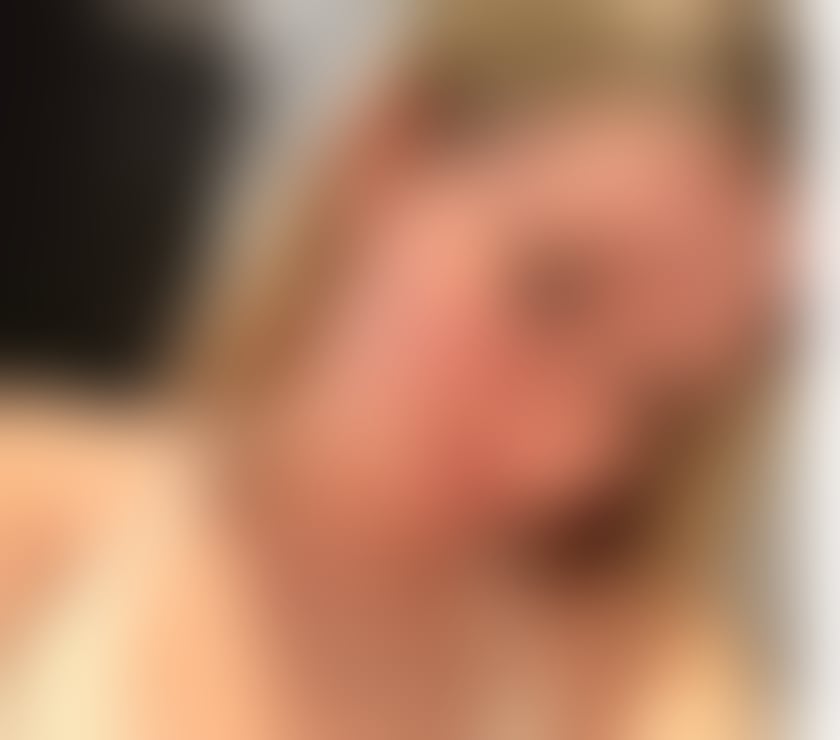 Adult Entertainment London Heathrow Airport Hillingdon - Photos for Scottish 25 year old 4ft11