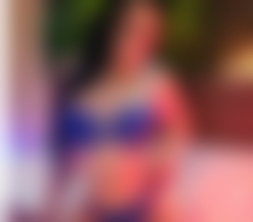  Escorts Warrington Town Centre Warrington - Photos for Hello, I'm Andreea, I'm new party grils