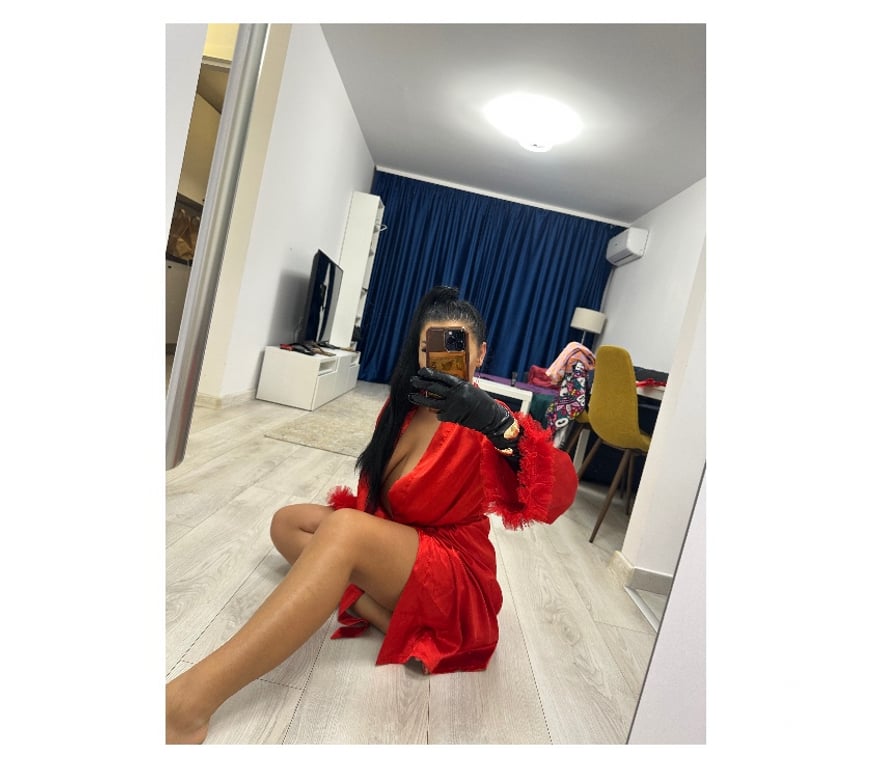 Escorts South East London Croydon - Photos for P@rty girl MIA❤️❤️‍🔥Best service in town