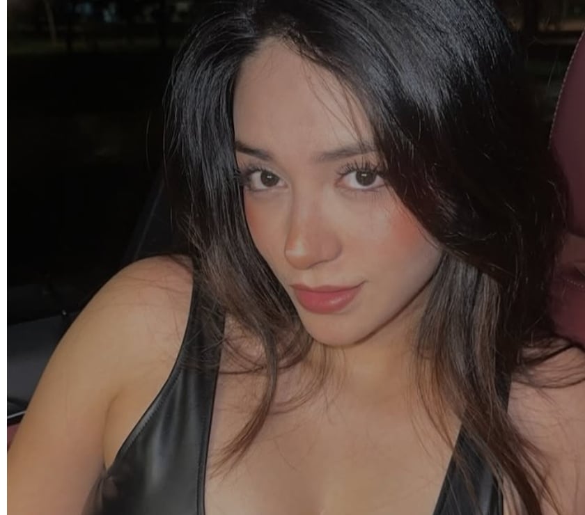  Escorts Falkirk Town Centre Falkirk - Photos for 🔥HOT GORGEOUS PARTY🥂GIRL IN TOWN NO RUSH❤️