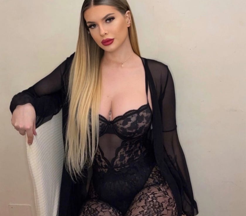 Escorts Liverpool City Centre Liverpool - Photos for SWEET AND INNOCENT🫠 NEW GIRL🔥IN-OUT