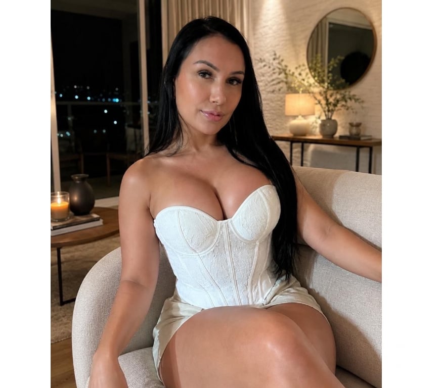 Escorts Warwickshire Warwick - Photos for ERIKA🤍❤️HOT BRAZILIAN ❤️🤍MASSEUSE.GFE