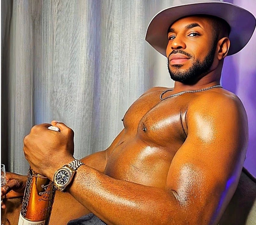 Photos for XXL MARCUS BLACK XXL - HUNG MALE ESCORT - 07471793427
