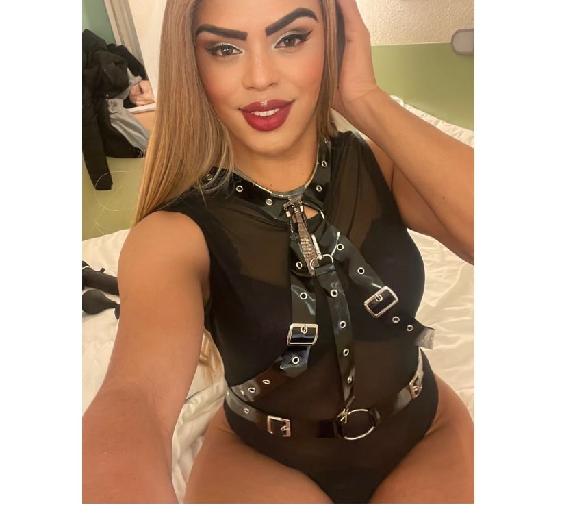 Escorts Oxford City Centre Oxford - Photos for KELLY TRANS TGIRL HOT NOW IN OXFORD OX1 4 xx 07502 474209