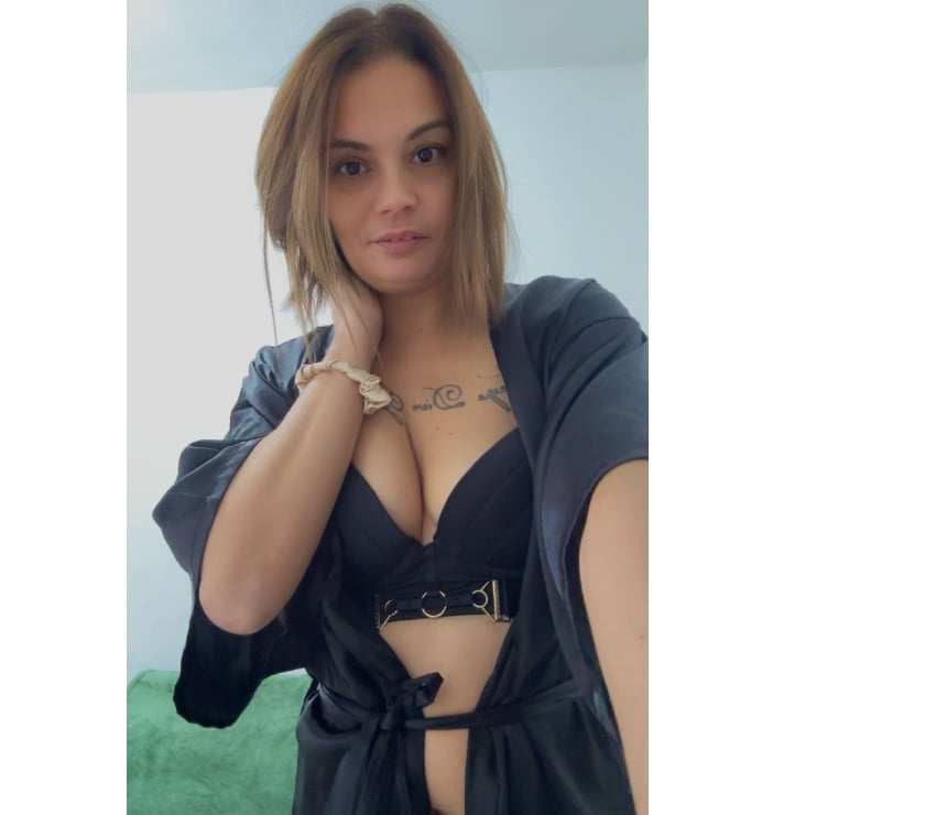 Escorts Brent Cross North West London - Photos for MILF 👅 NINA 💦 UNLIMITED