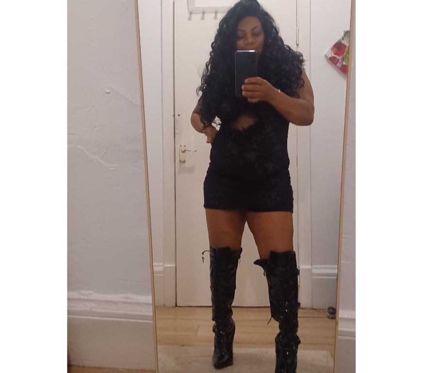 Escorts Bedfordshire Luton - Photos for KARLLA BLACK WOMAN