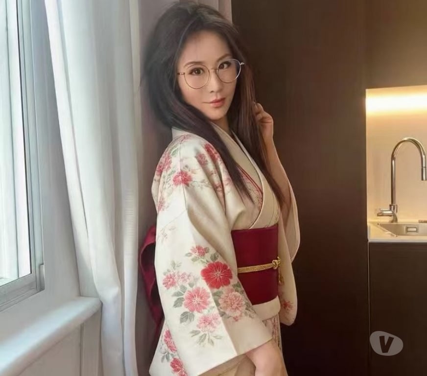Escorts Central London Bank - DLR Station - Central London - Photos for New Sexy Japanese girl in London