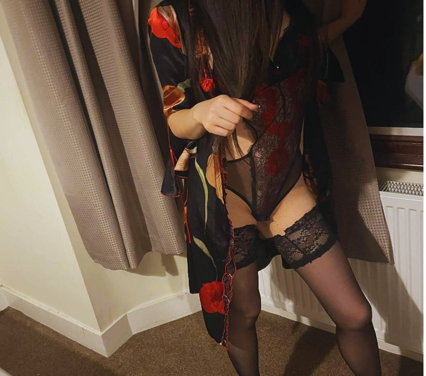 Escorts Swiss Cottage North West London - Photos for Discreet & Genuine Company – Relaxed Outcall Experience