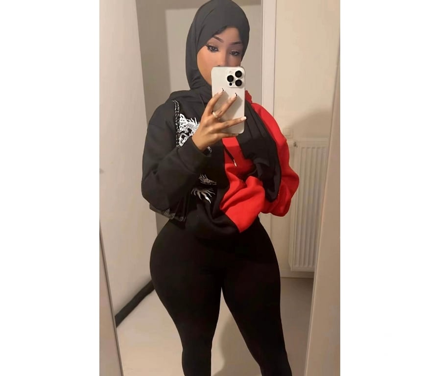 Trans Escorts North London Tottenham Hale - North London - Photos for Hijabi Trans Ilhan Somali