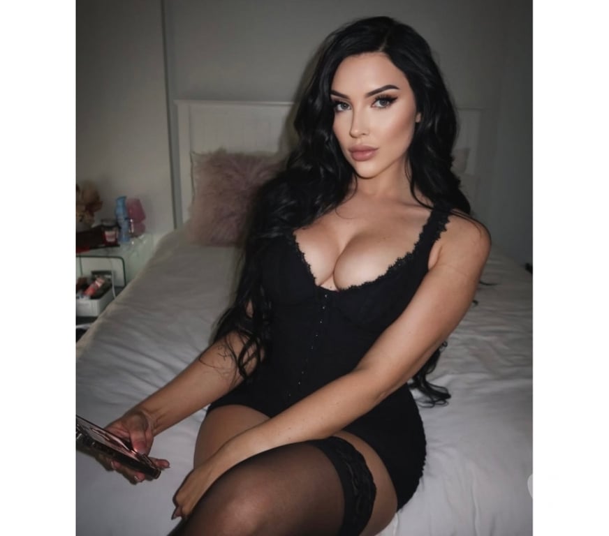 Escorts Glasgow Glasgow City Centre - Glasgow - Photos for ZOE BRAZILIAN NEW IN TOWN