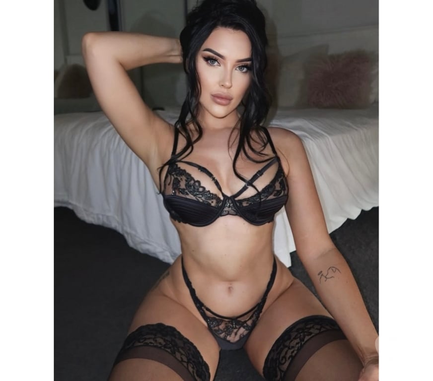 Escorts Glasgow Glasgow City Centre - Glasgow - Photos for ZOE BRAZILIAN NEW IN TOWN