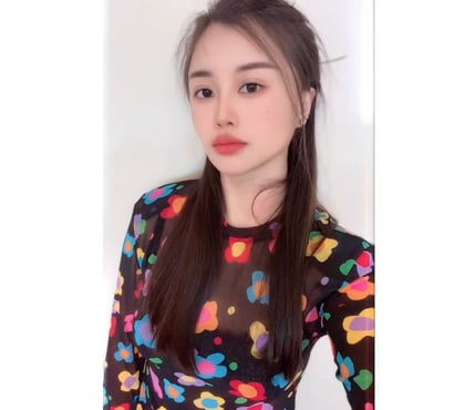Escorts Leigh Wigan - Photos for Teasing Sensual Massage, Small Chinese Girl Tiny Feet