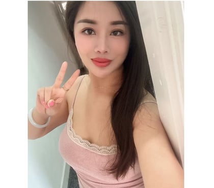 Escorts Leigh Wigan - Photos for B2B, Massage, Stress Relief , Bubble Bath Cute Girl 4 U