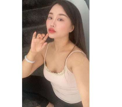 Escorts Leigh Wigan - Photos for Teasing Sensual Massage, Small Chinese Girl Tiny Feet