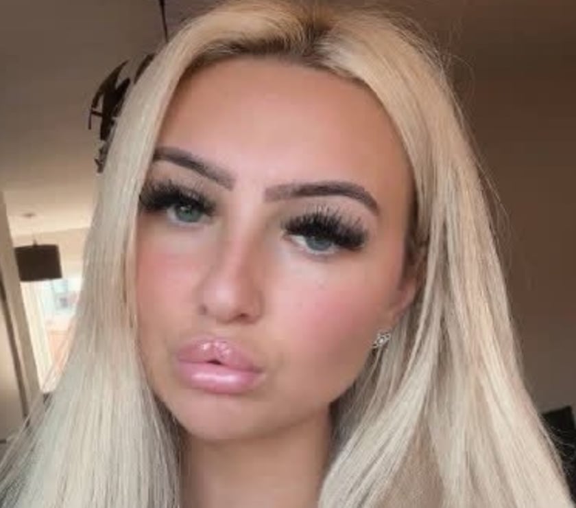 OWO Escorts & Erotic Massage Aintree Liverpool - Photos for Charming, Discreet & Sophisticated Company