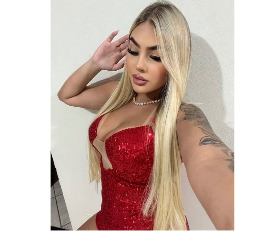 Escorts West Northamptonshire Northampton - West Northamptonshire - Photos for Hot Blonde Brazilian 🥰🇧🇷🤌🏻Party Party 🥳
