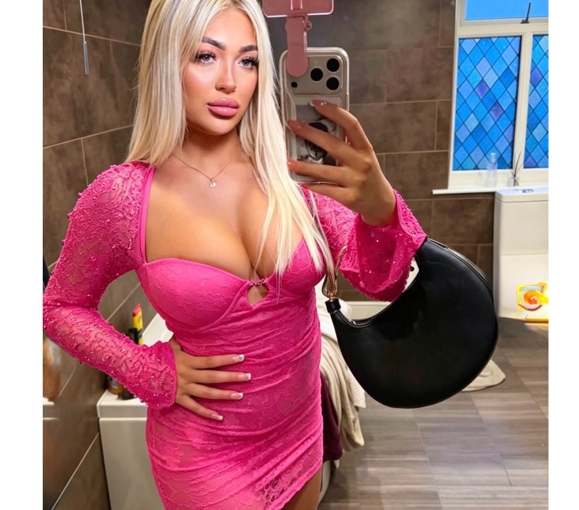 Escorts Redhill Reigate and Banstead - Photos for 24 🅷 🅿🅰🆁🆃🆈🔥BUSTY BLONDE🔥