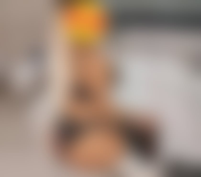  Escorts Hall Green Birmingham - Photos for New in town 🔥🥂 blonde Latino yasmyn party 🥂