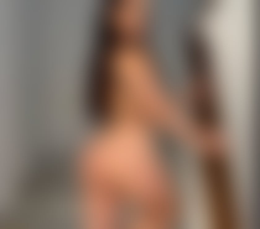 Escort Newbury Park East London - Photos for Wanna hot latina call me baby