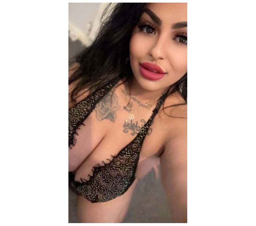 Escorts West Midlands Walsall - Photos for NEW IN TOWN 🎉PARTY🥳 NO RUSH
