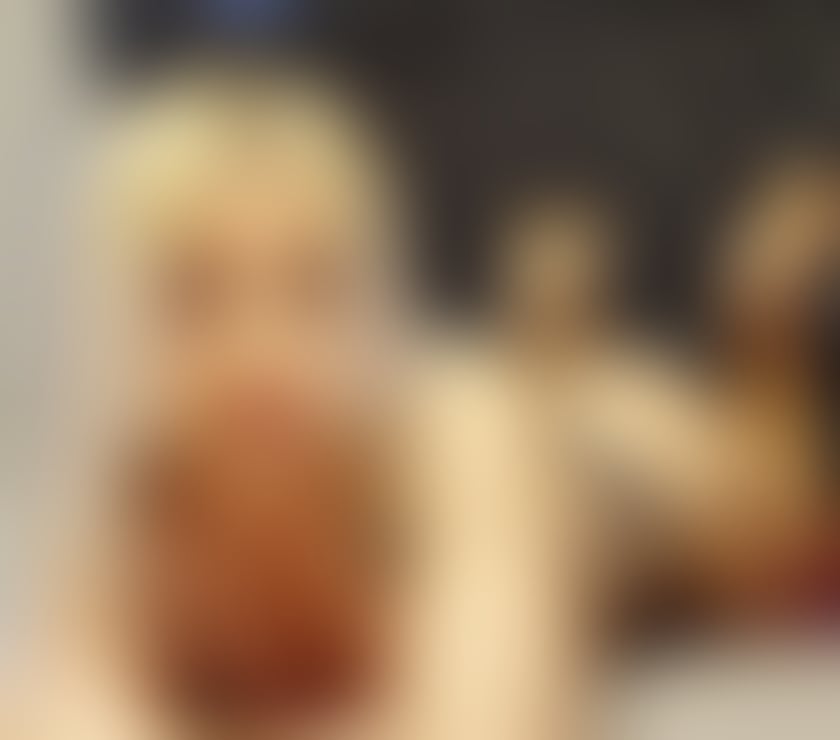 Escorts South East London Croydon - Photos for Hello haw my name is Karyna an new în area 😘😘😘