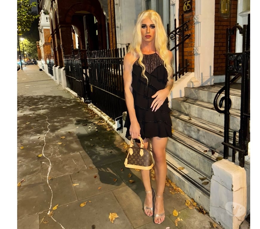 Trans Escorts Staffordshire Stoke-on-Trent - Photos for = BARBARA == HOT =