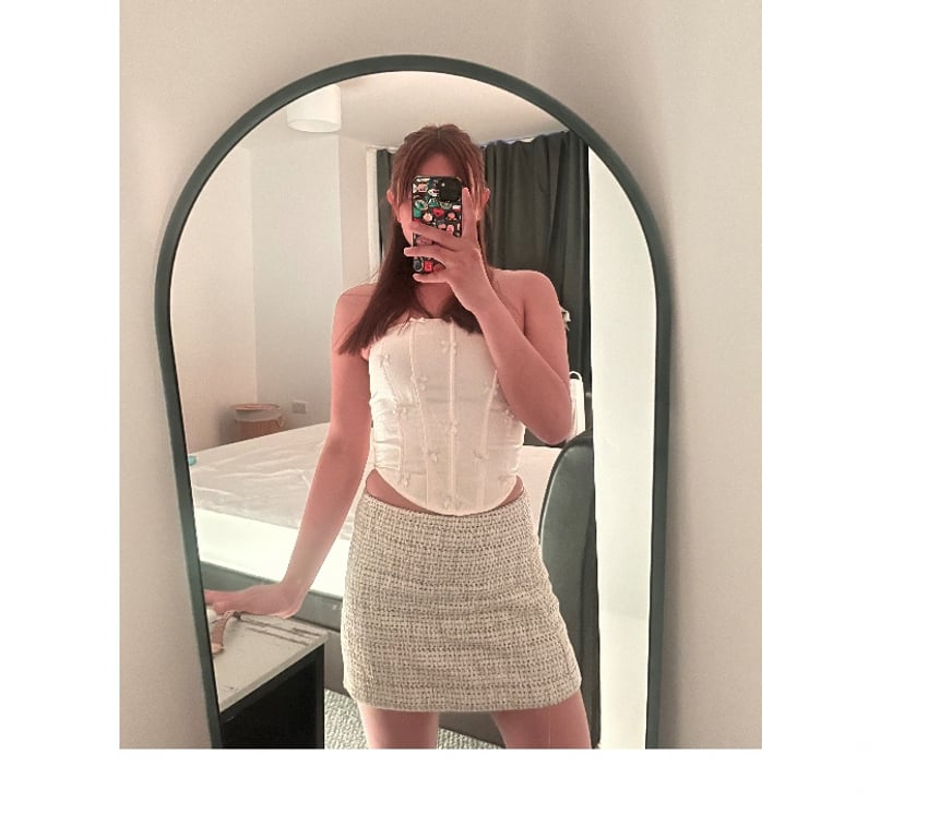 Escorts Gloucestershire Cheltenham - Photos for Sophisticated Thai Transsexual