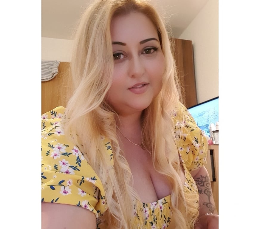 Escorts North West London Harrow - Photos for Hi Gentlemen I’m Amanda nice massages 💆