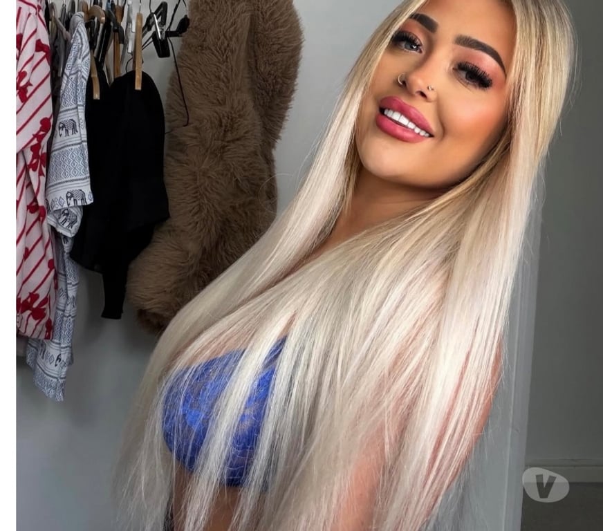 Escorts West Sussex Crawley - Photos for 🅗🅞🅣 🅑🅛🅞🅝🅓🅔 PARTY🔝NO RUSH❎