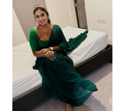 Escort Barking Station East London - Photos for MEENA SOUTH INDIAN TAMIL NADU GIRL NEW IN BARKING