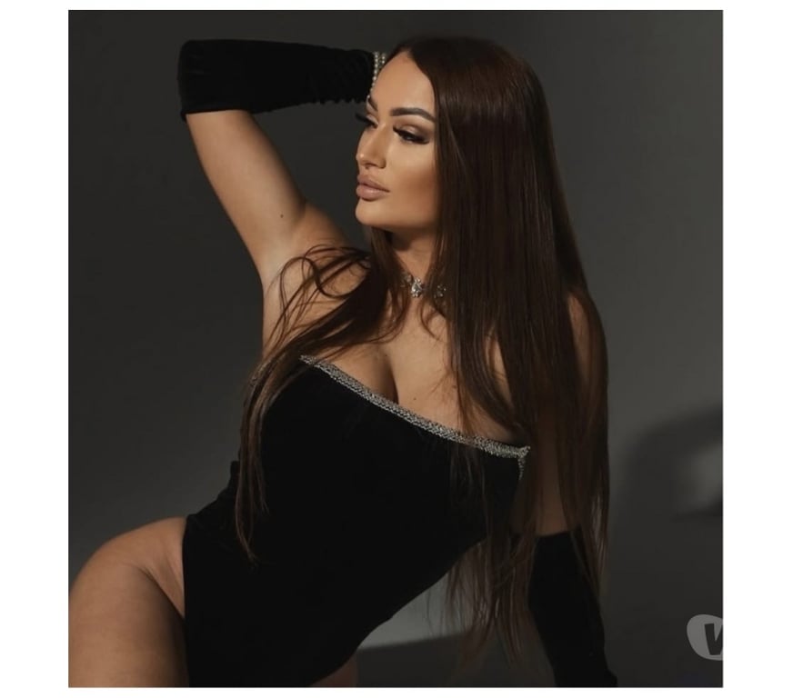 Escorts West Sussex Crawley - Photos for New in Crawley Half BRITISH hot Arden its Here just for u