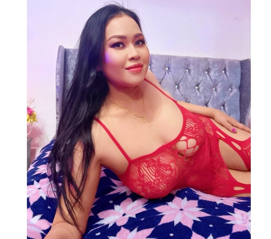 Escorts Hertfordshire Watford - Photos for Thai sexy NANA new available in town
