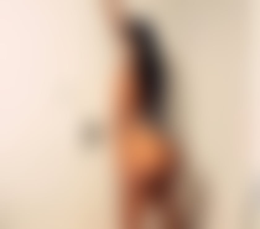Escort London Gatwick Airport Crawley - Photos for 💜CALL ANYTIME 🩵 NEW IN TOWN 💜 BRUNETTE