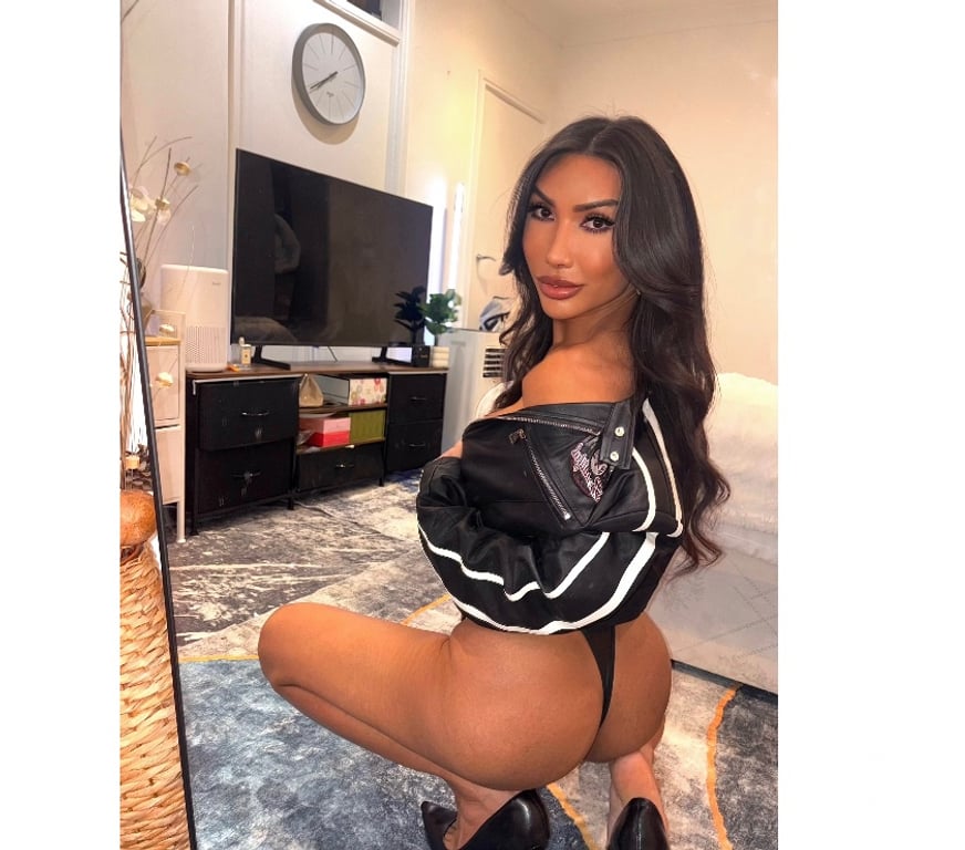 Trans Escorts Hampshire Southampton - Photos for SEXY THAI TSMonica Available In Southampton 🩷